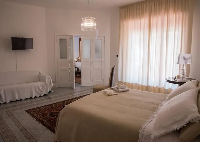 La Maison Dorée * Giardini-Naxos