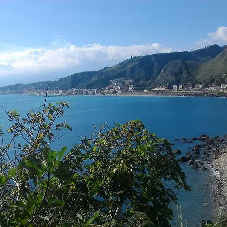 La Maison Dorée Giardini-Naxos