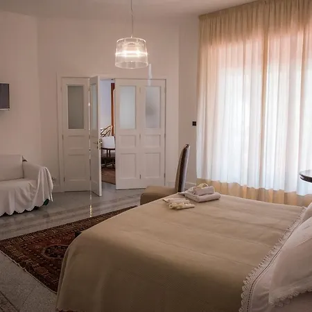 La Maison Dorée * Giardini-Naxos