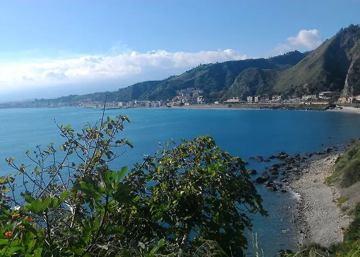 La Maison Doree Giardini Naxos